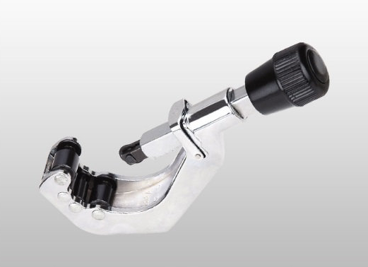 DSZH Heavy Duty Tube Cutter for 3/8" to 2-5/8" O.D. CT-206